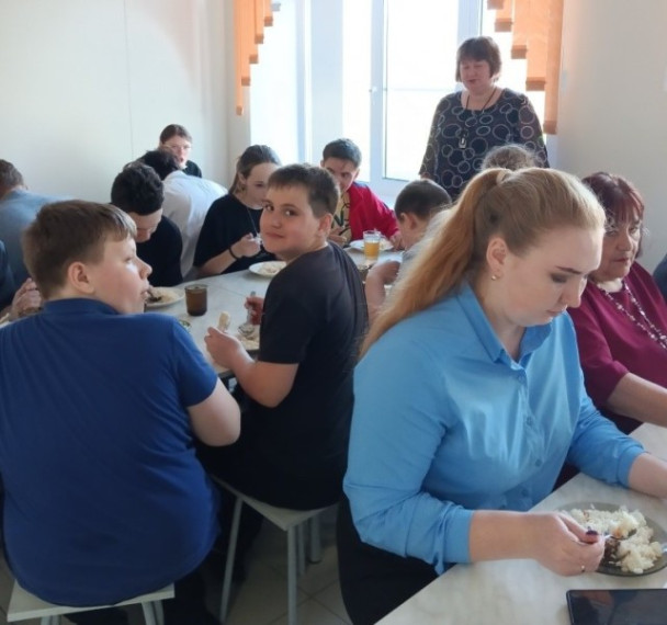 Родительский контроль питания в Акимовской СОШ.
